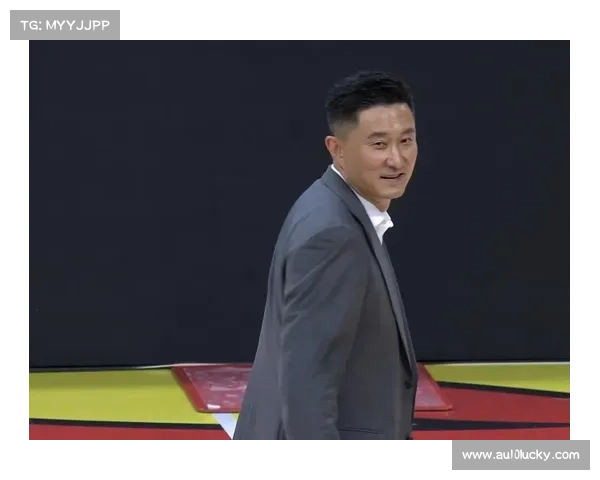 广东力克美国劲旅黑白矮组合闪耀锋线成隐忧杜锋用人再引争议