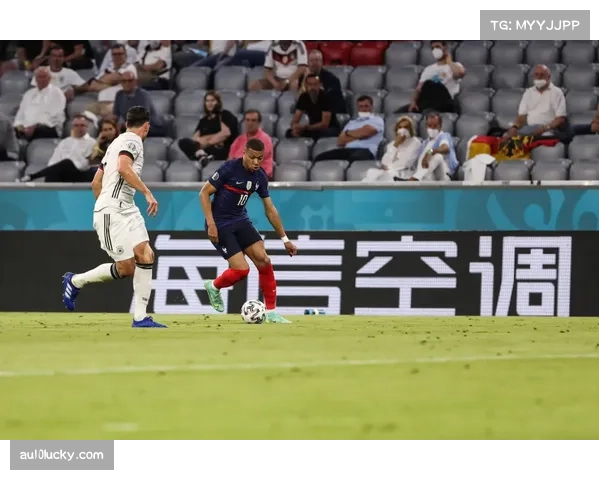 美职联焦点战：奥达兹门线补射立功，洛杉矶FC主场小胜奥斯汀